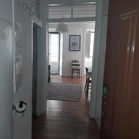 Chiado / Carmo Small Artist Lisboa